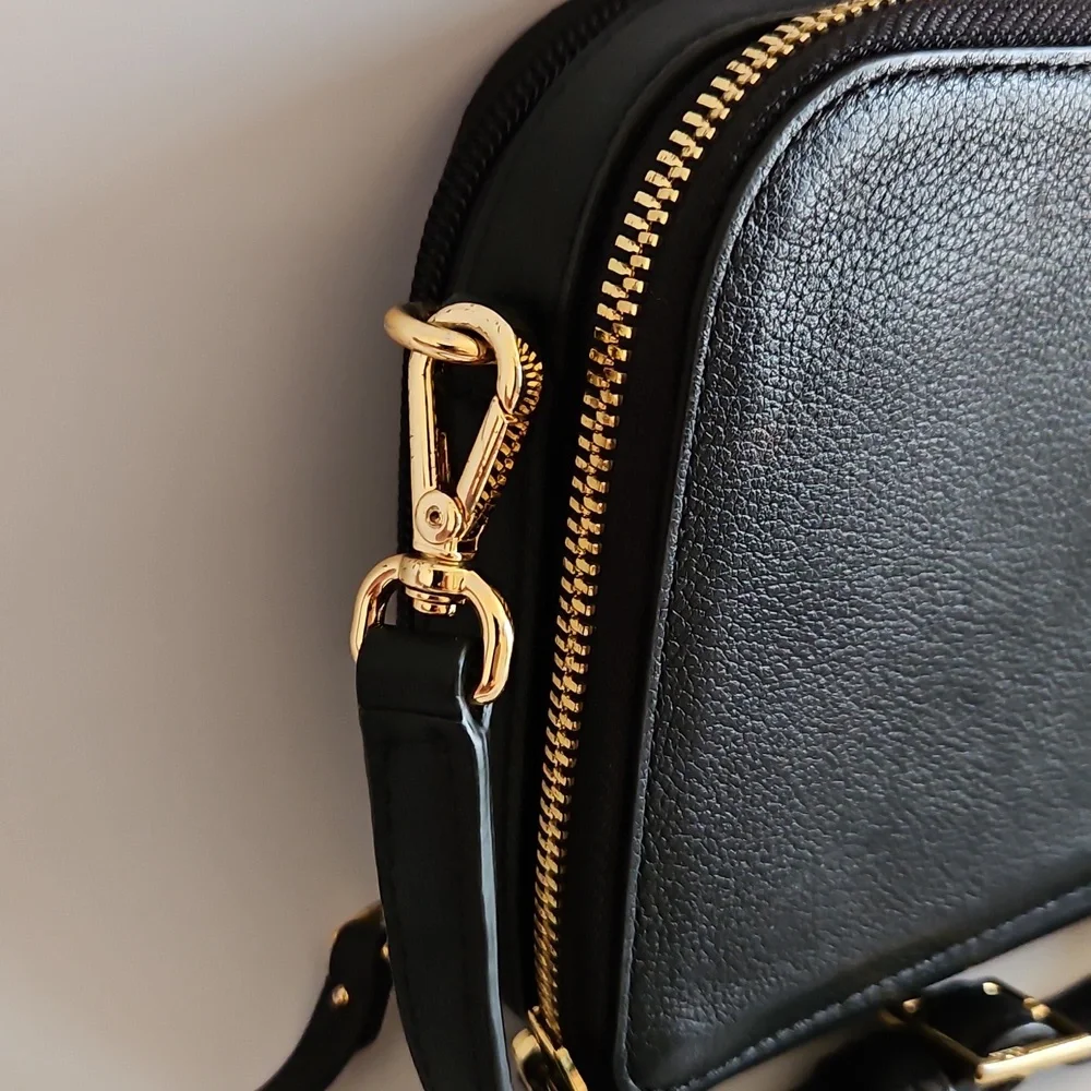 TUMI Black Leather Crossbody Bag Detachable Strap - Picture 6 of 17